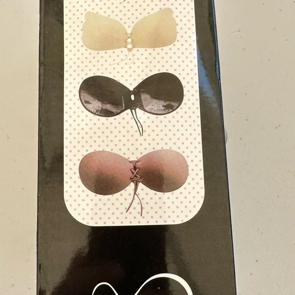 Women's Invisible Push-Up Bra - Picture 3 of 8